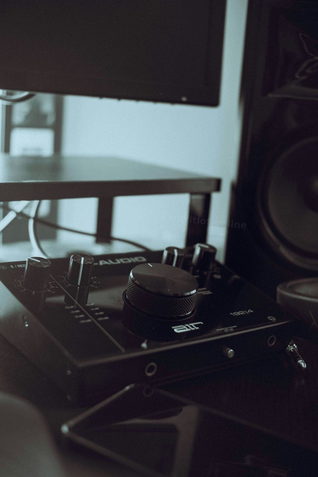 Cómo mejorar la claridad del diálogo en postproducción de audio